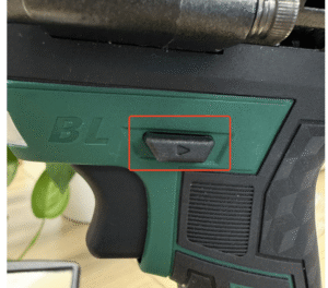 direction buttons on the wrench